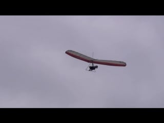 Brian mckay hang gliding at stanwell park, australia