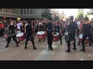 Así nació aainjala con 15o tambores aainjaa