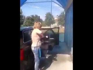 Видимо так тёща решила отомстить зятю! )))