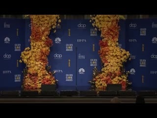 Joaquin phoenix mocks reporters' questions backstage at the golden globes