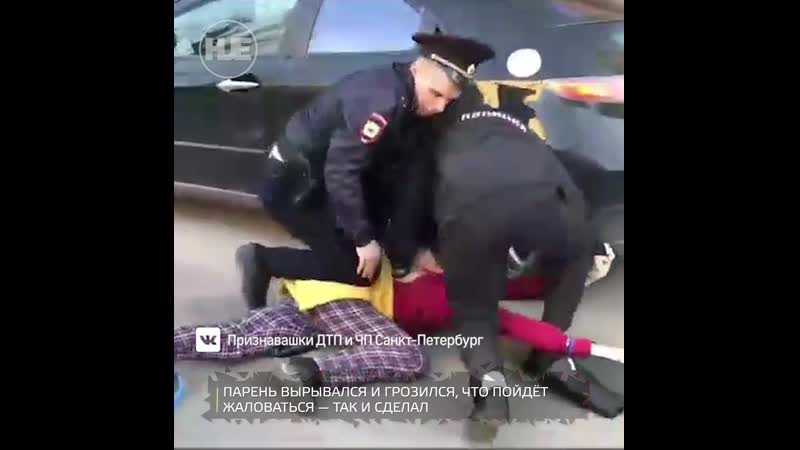 Активиста porn video – В питере полицейские скрутили активиста