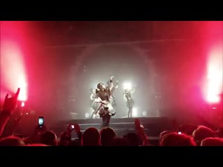 Babymetal elevator girl 2018 moas smile slashing through dark side