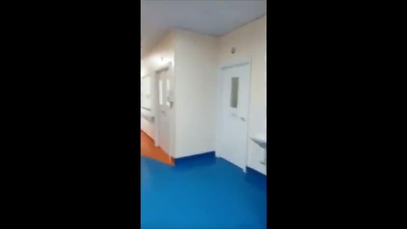 Медсестра показала свою пустую больницу и была уволена