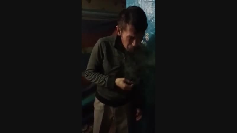 Взорвал петарду во рту