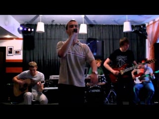 Маста кэш и женя лир скажи мне(live in "терра" 24 06 2011)