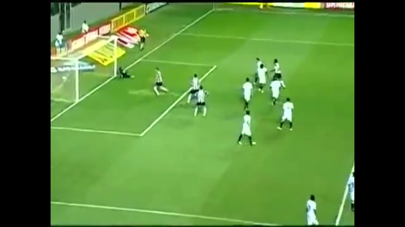 Шикарный гол роналдиньо за атлетико минейро (бразилия, роналдиньо, гол, футбол)