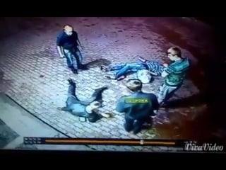 Дед скосил двух молодых парней