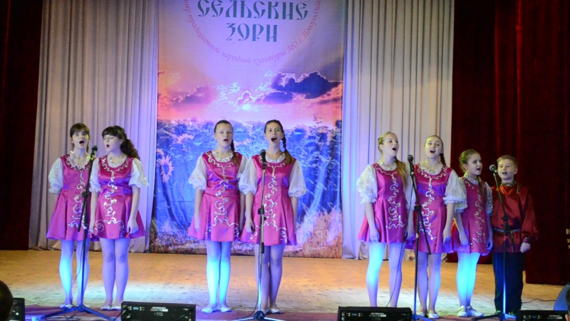 Страший ансамбль песня"ивушки"