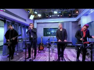 Heres a little taste of @5sos performing easier during their celebrity session with @morni