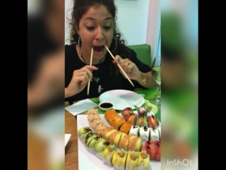 London is so lucky to have youyi ❤️🇬🇧 @yaraantoun лондон