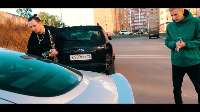 Наказали гопников за понты покрасили машину из баллончика разборки