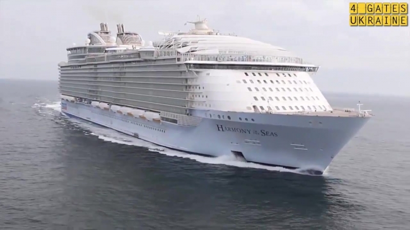 Спуск на воду лайнера harmony of the seas