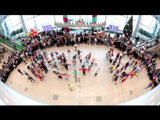 Новогодний флэшмоб в аэропорту домодедово new year flash mob at domodedovo air