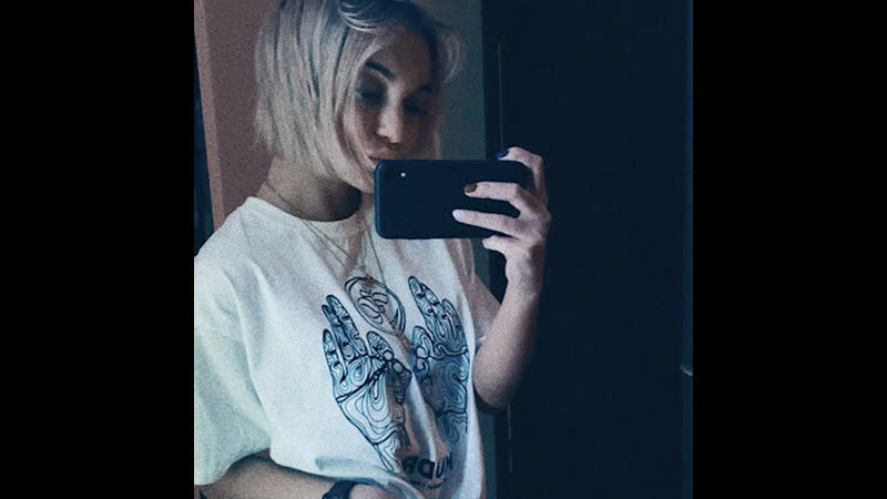 Девушки по всему миру скидывают свои голые фотки тем, кто задонатит деньги на тушение пожаров в австралии