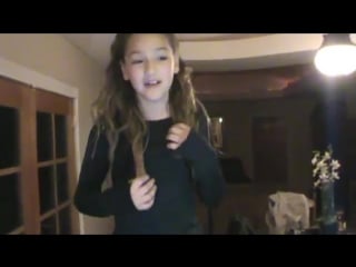 Поет малышка анника // practicing emotions annika oviedo