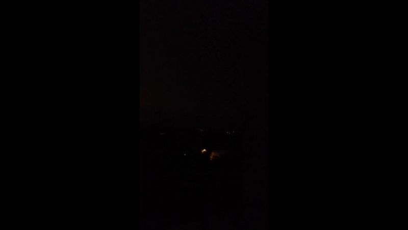 ✔ особое мнение со стороны песок видно зарево постоянно