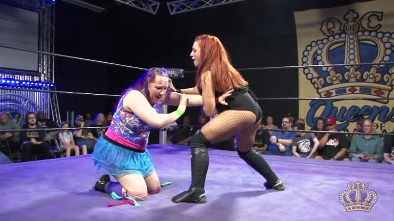 Queens of combat 33 eat you alive