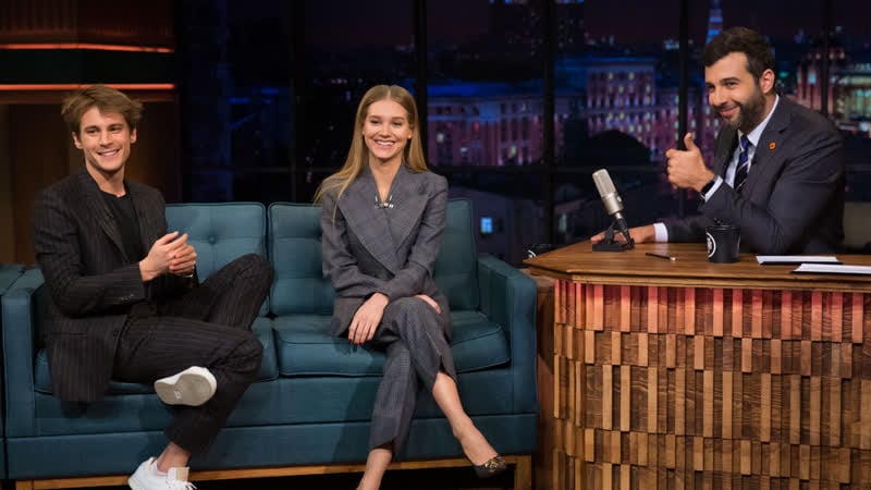 Кристина асмус и иван янковский о съёмках постельной сцены в фильме "текст" вечерний ургант