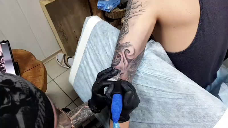 Tattoo live, продолжаем красить рому