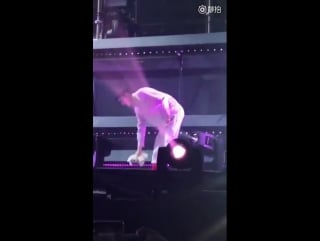 170226 exo's sehun and toy vivi @ the exo’rdium in manila d 2