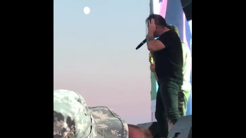Пун ворует камеру и убегает (hello, baby, are you fucking here tonight on the dobrofest?)