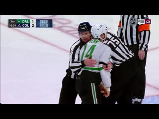 Jamie benn runs away, then drops gloves with calvert after can opener