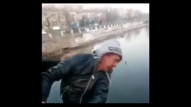 Відео 18+ в дніпрі правоохоронці затримали двох виродків, які вбили невідому ним людину заради хайпу