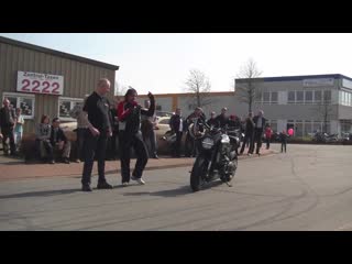 Freestyle stunt show michael threin auf ducati diavel part2