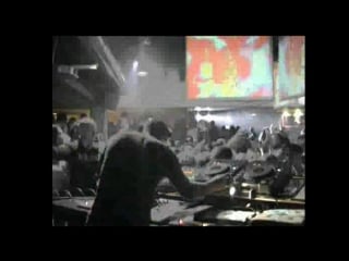 Classic hq tiesto live video – il muretto 09 08 2005 (italy)