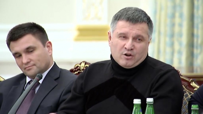 Аваков виклав відео скандальної перепалки з саакашвілі в присутності порошенко і яценюка