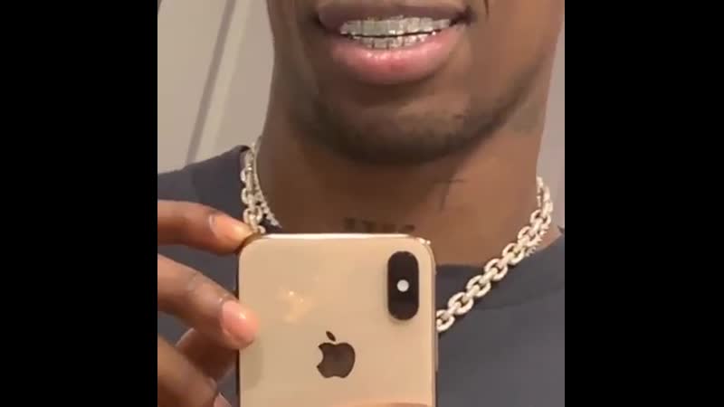 Trav porn video – Trav lickin’ lips