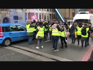 Update video looks like the protestors on the westminster bridge stopping traffic and chanting! when do we want brexit now! and