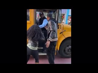 Зайка ехал к лужайке