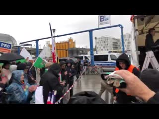 Live aus berlin grossdemo zum deutschen nationalfeiertag 🇩🇪 (teil 1) (720p 30fps h264 192kbit aac)