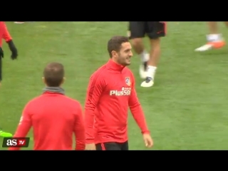 Último entreno del atlético antes de viajar a bilbao