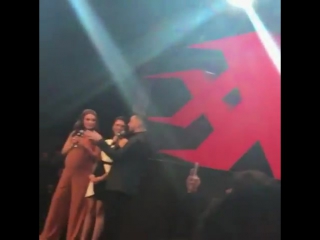 #video nina dobrev dando entrevista no red carpet da premiere de 'xxx reativado' no méxico #xxxworldpremiere