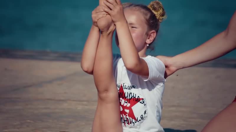 Продольный шпагат без боли правый и левый шпагат