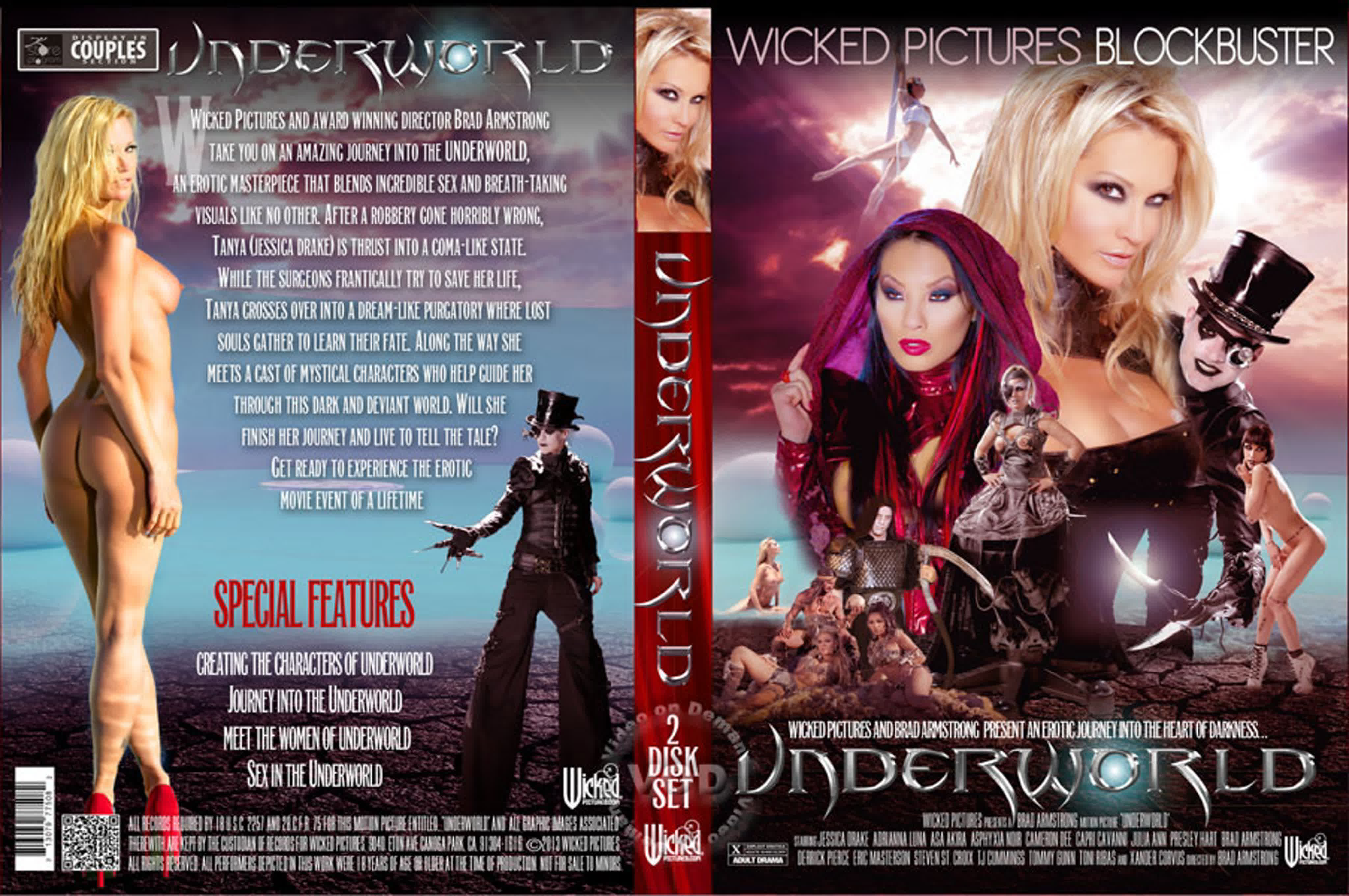 U jilmayib qoyadi va u tomosha qiladi. Oy uchun eng songgi porno