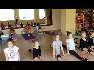 Продольный шпагат студия style,от 2 18 лет новополоцк хореограф александра аксенова