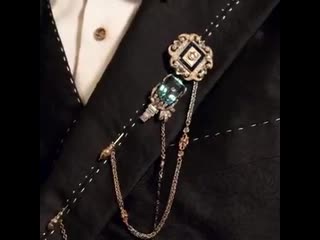The alta gioielleria look includes a pink gold leonardo watch and white gold cufflinks with blue sapphires and diamonds stickpi