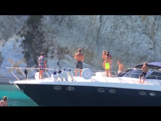 Francesco totti best passing ever (from boat to boat)