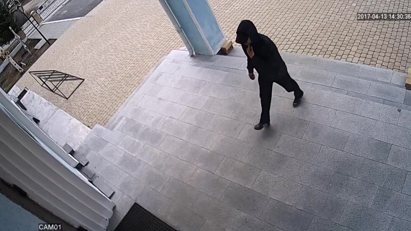 Перекрестился и украл из церкви пожертвования прихожан (vhs video)