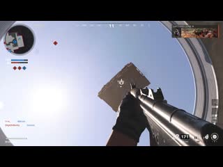 Am i as high as this lost gunship or is there nothing blocking this from landing 😒