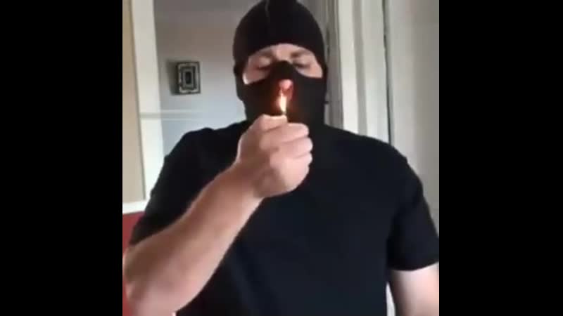 Вписка взорвал корсары в носу, этим носом он больше не понюхает, паренёк кремень, сумашедший, а вам слабо, петарды