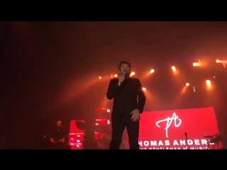 Thomas in lubin 🎤 (video from thomas anders fan club polska facebook page) 😊 #thomasanders #berndweidung #gentlemanofmusic #mode