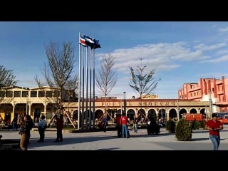 Recorriendo parque libertad, una vista a la iglesia el rosario y mi sentimiento de que latinoamérica debe estar unida