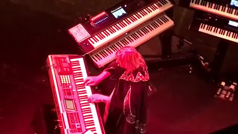 Fantastic view of rick wakeman playing awaken with yes featuring anderson, rabin
