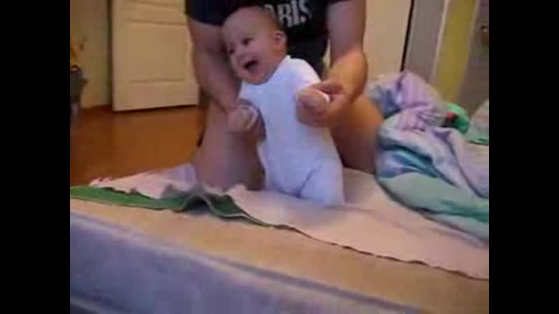 Когда с ребёнком папа ) играют в войнушку ) я же батя )