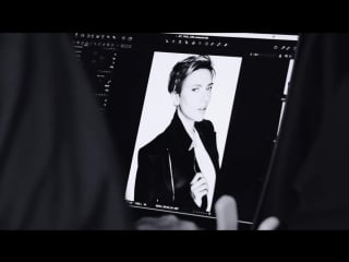 Huawei p9 photo shoot behind the scenes with mario testino, scarlett johansson and henry cavill