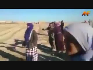 Arab civilians from deir ez zor rejoice that they have been rescued and liberate